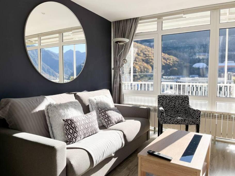 Casco Antiguo, Balcon Vistas, 10Pax+3Parking Apartman Andorra la Vella Kültér fotó